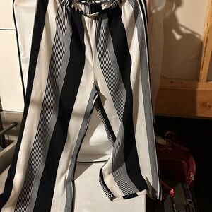 Forever 21 0X Black and White Striped Pants and crop top